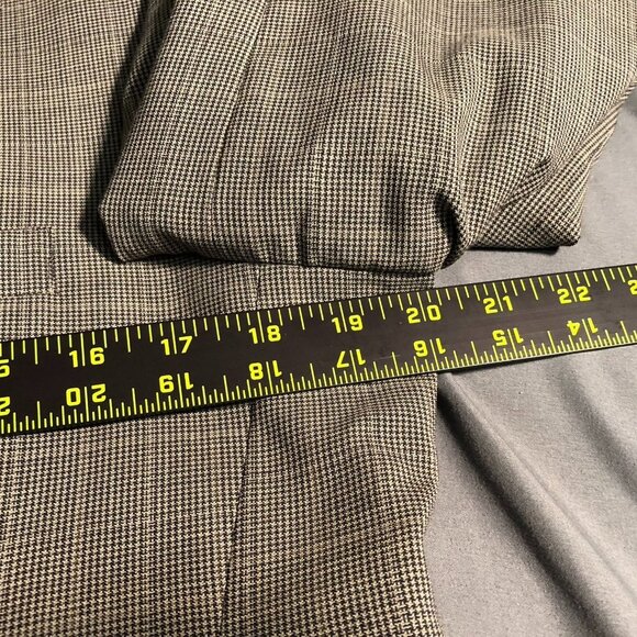 Pierre Cardin Mens Blazer Jacket 40R Gray Plaid Wool Blend Suit Coat 2-Button - Picture 5 of 14